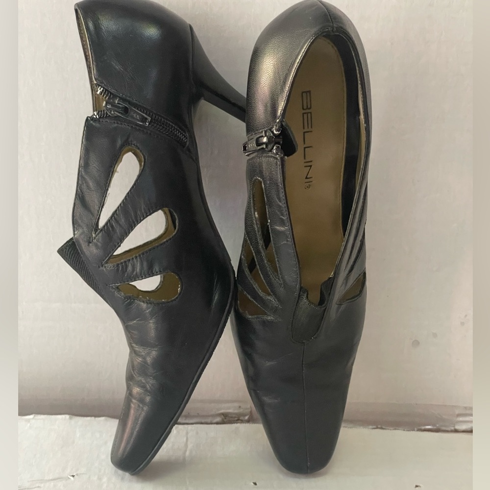 Vintage Bellini Women's Shoes Leather Side zippers Cut-out Design Size 8.5